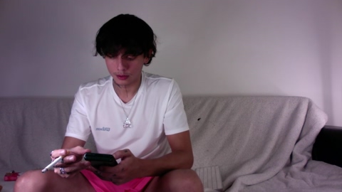 twinksguys360  16-04-2023
